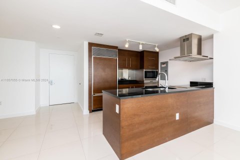 Condo in Miami, Florida, 3 bedrooms  № 1357308 - photo 14