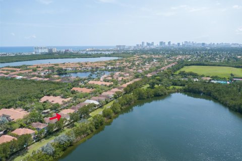 Casa en venta en Hollywood, Florida, 4 dormitorios, 196.3 m2 № 1070473 - foto 14