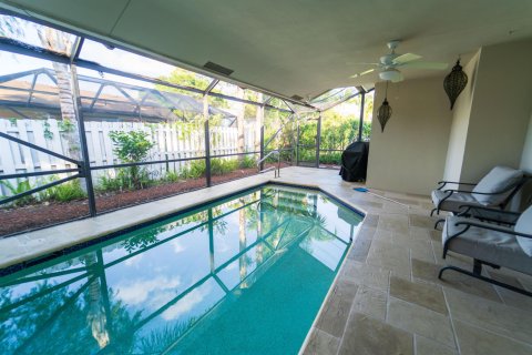 House in Wellington, Florida 4 bedrooms, 217.02 sq.m. № 1160501 - photo 17