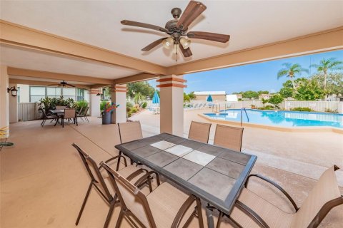 Copropriété à vendre à Holiday, Floride: 2 chambres, 117.99 m2 № 1041932 - photo 26