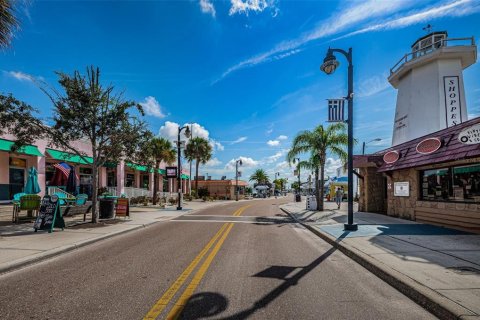 Copropriété à vendre à Holiday, Floride: 2 chambres, 117.99 m2 № 1041932 - photo 7