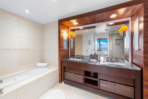 Condominio en venta en Miami Beach, Florida, 2 dormitorios, 100.71 m2 № 1073403 - foto 18