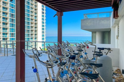 Condominio en venta en Miami Beach, Florida, 2 dormitorios, 100.71 m2 № 1073403 - foto 30