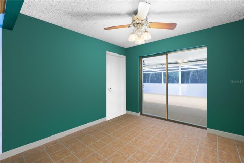 House in Lake Worth, Florida 3 bedrooms, 170.75 sq.m. № 1380964 - photo 15