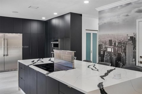 Casa en venta en Miami, Florida, 4 dormitorios, 240.34 m2 № 1269141 - foto 13