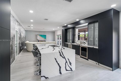 Casa en venta en Miami, Florida, 4 dormitorios, 240.34 m2 № 1269141 - foto 16