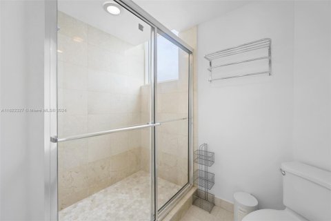 Condo in Aventura, Florida, 3 bedrooms  № 1269231 - photo 7