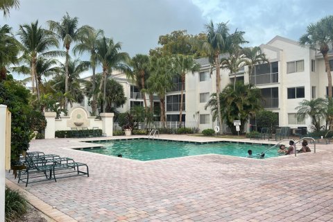 Condominio en venta en Tamarac, Florida, 1 dormitorio, 87.79 m2 № 1163037 - foto 4