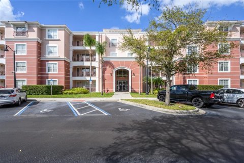 Condominio en venta en Orlando, Florida, 2 dormitorios, 169.36 m2 № 1053191 - foto 1