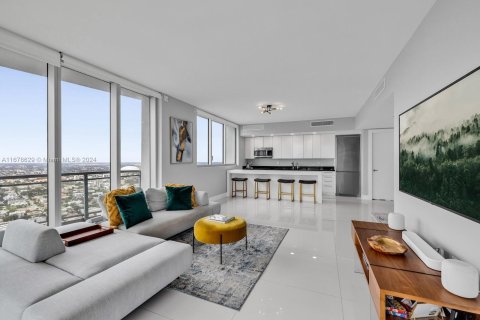 Copropriété à vendre à Miami, Floride: 2 chambres, 124.49 m2 № 1406226 - photo 2