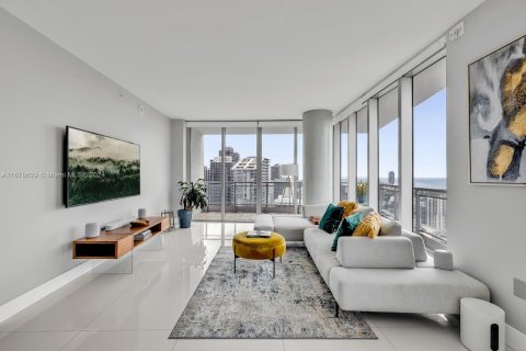 Condominio en venta en Miami, Florida, 2 dormitorios, 124.49 m2 № 1406226 - foto 12