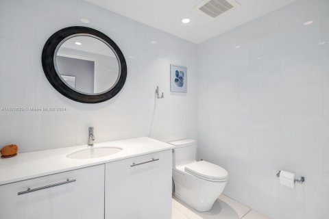 Copropriété à vendre à Miami, Floride: 2 chambres, 124.49 m2 № 1406226 - photo 27