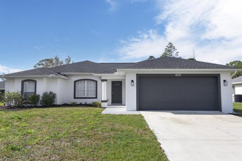 Villa ou maison à vendre à North Port, Floride: 3 chambres, 142.6 m2 № 1053421 - photo 1