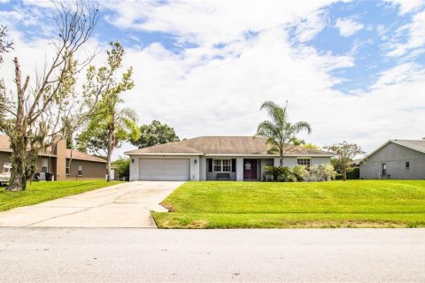 House in Lakeland, Florida 4 bedrooms, 222.41 sq.m. № 1362070 - photo 16