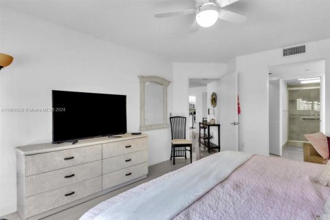Condominio en venta en Pembroke Pines, Florida, 2 dormitorios, 126.72 m2 № 1226577 - foto 29