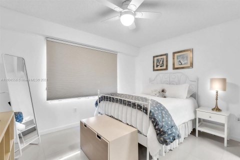 Condominio en venta en Pembroke Pines, Florida, 2 dormitorios, 126.72 m2 № 1226577 - foto 28