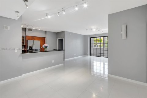 Copropriété à vendre à Boca Raton, Floride: 2 chambres, 107.02 m2 № 1024125 - photo 3