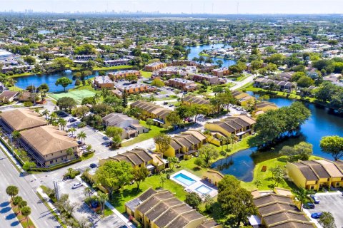 Condominio en venta en Pembroke Pines, Florida, 3 dormitorios, 136.75 m2 № 1060034 - foto 12