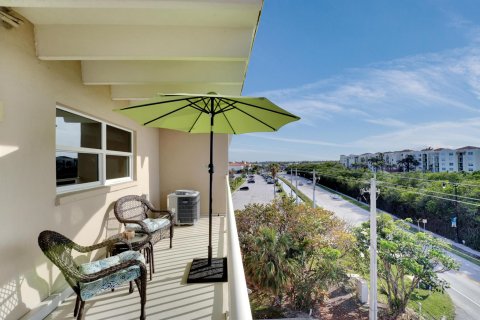 Condo in South Palm Beach, Florida, 1 bedroom  № 1071244 - photo 20