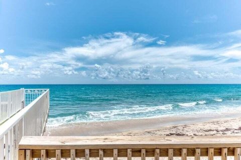 Condo in South Palm Beach, Florida, 1 bedroom  № 1071244 - photo 14