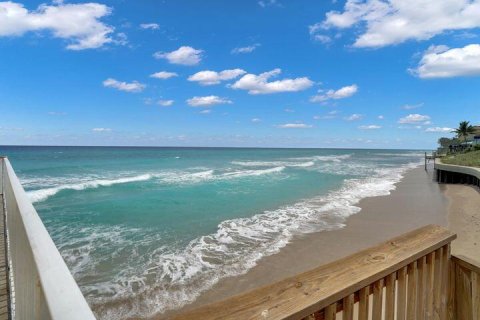 Condo in South Palm Beach, Florida, 1 bedroom  № 1071244 - photo 15