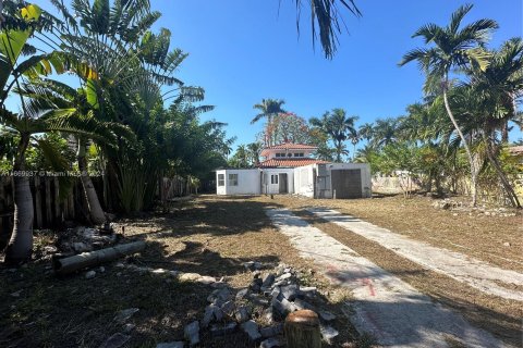 Terreno en venta en Hollywood, Florida № 1388089 - foto 10