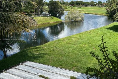 Villa ou maison à vendre à Miami, Floride: 3 chambres, 179.67 m2 № 1388090 - photo 25