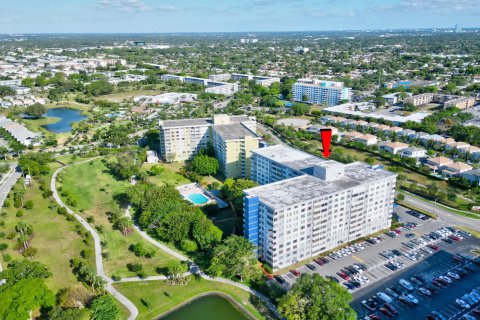 Condominio en venta en Hollywood, Florida, 2 dormitorios, 105.17 m2 № 1077153 - foto 1