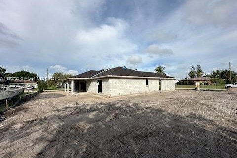 Casa en venta en Port St. Lucie, Florida, 4 dormitorios № 1076465 - foto 4