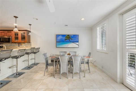 Touwnhouse à vendre à Fort Lauderdale, Floride: 4 chambres, 223.89 m2 № 1381805 - photo 4