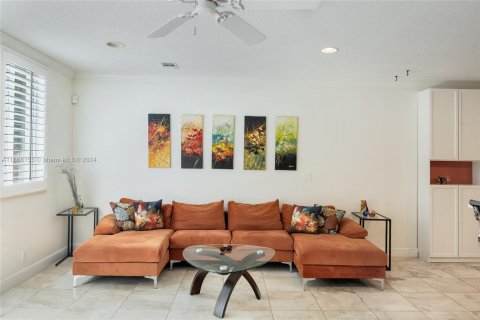 Touwnhouse à vendre à Fort Lauderdale, Floride: 4 chambres, 223.89 m2 № 1381805 - photo 3