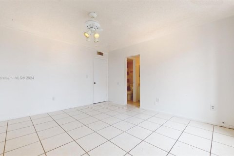 Copropriété à vendre à Miami, Floride: 2 chambres, 86.96 m2 № 1381804 - photo 16