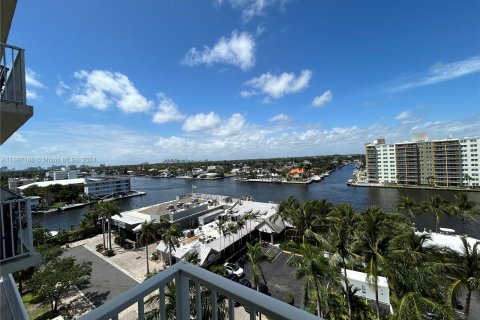 Copropriété à vendre à Fort Lauderdale, Floride: 2 chambres, 108.7 m2 № 1381854 - photo 1