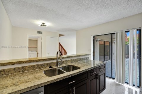 Touwnhouse à vendre à Davie, Floride: 3 chambres, 151.24 m2 № 1381807 - photo 24