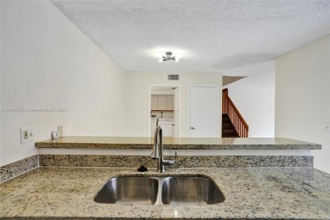 Touwnhouse à vendre à Davie, Floride: 3 chambres, 151.24 m2 № 1381807 - photo 25