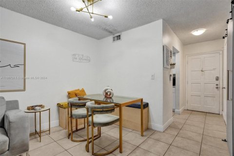 Copropriété à vendre à Miami, Floride: 1 chambre, 74.41 m2 № 1381902 - photo 6