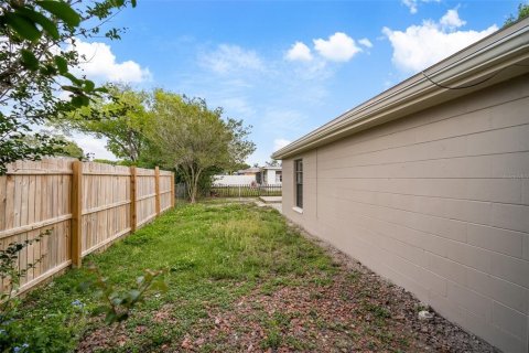 House in New Port Richey, Florida 3 bedrooms, 137.4 sq.m. № 1339357 - photo 27