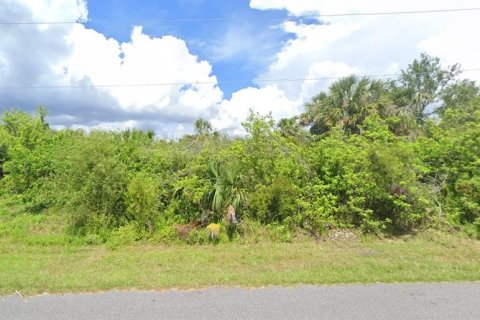 Terreno en venta en Port Charlotte, Florida № 1306895 - foto 1