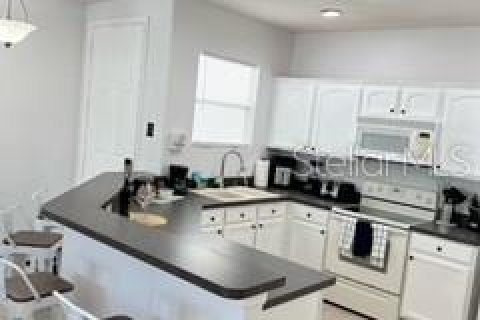 House in Davenport, Florida 3 bedrooms, 121.7 sq.m. № 1283100 - photo 26