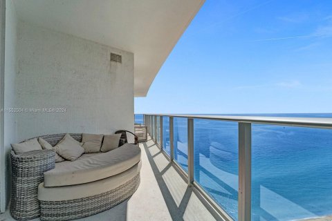 Copropriété à vendre à Hollywood, Floride: 3 chambres, 162.76 m2 № 1072118 - photo 29