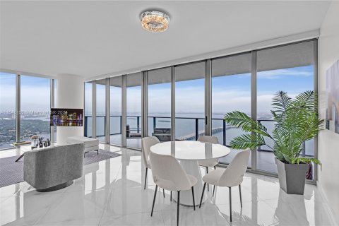 Copropriété à vendre à Miami, Floride: 3 chambres, 151.8 m2 № 1072156 - photo 11