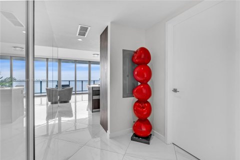 Copropriété à vendre à Miami, Floride: 3 chambres, 151.8 m2 № 1072156 - photo 7