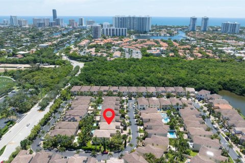 Casa en venta en Aventura, Florida, 4 dormitorios, 257.34 m2 № 1294401 - foto 25