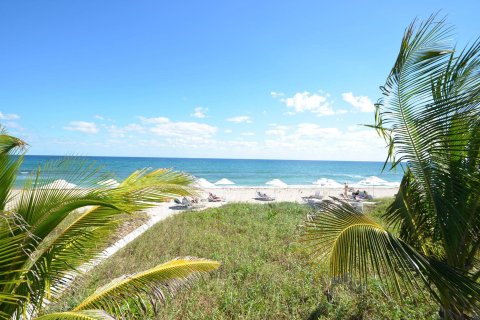 Condominio en venta en Highland Beach, Florida, 2 dormitorios, 139.35 m2 № 1171208 - foto 3