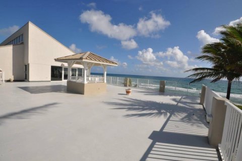 Condominio en venta en Highland Beach, Florida, 2 dormitorios, 139.35 m2 № 1171208 - foto 9