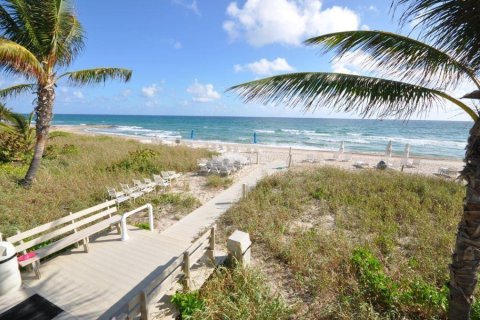 Condominio en venta en Highland Beach, Florida, 2 dormitorios, 139.35 m2 № 1171208 - foto 18