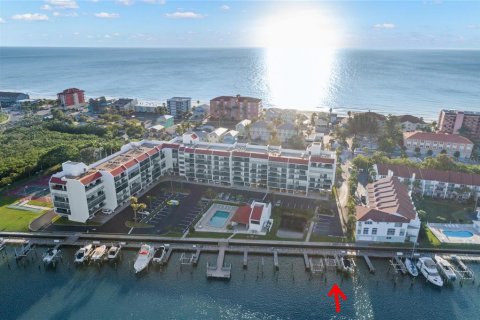 Condominio en venta en Indian Shores, Florida, 2 dormitorios, 124.02 m2 № 1417309 - foto 3