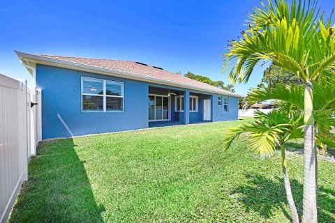 Casa en venta en Merrit Island, Florida, 4 dormitorios, 211.72 m2 № 1195963 - foto 29