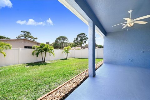 Villa ou maison à vendre à Merrit Island, Floride: 4 chambres, 211.72 m2 № 1195963 - photo 25