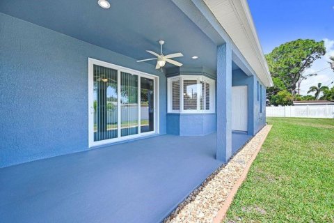 Villa ou maison à vendre à Merrit Island, Floride: 4 chambres, 211.72 m2 № 1195963 - photo 26